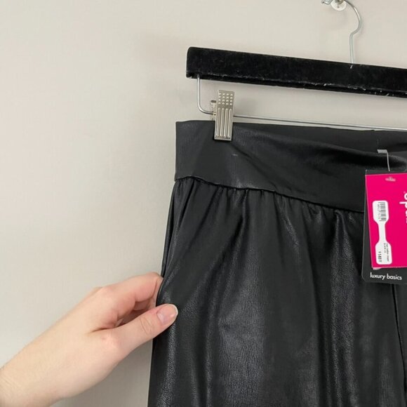 Commando Black Faux Leather Jogger Pants Size Large - Picture 5 of 8